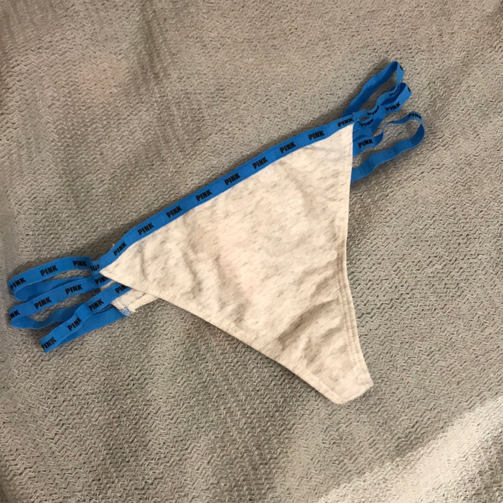 VS PINK Thong 🎉FREE w/any $8 purchase🎉